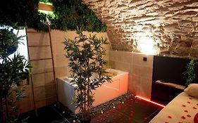 Hébergement insolite, Night Secret Groot